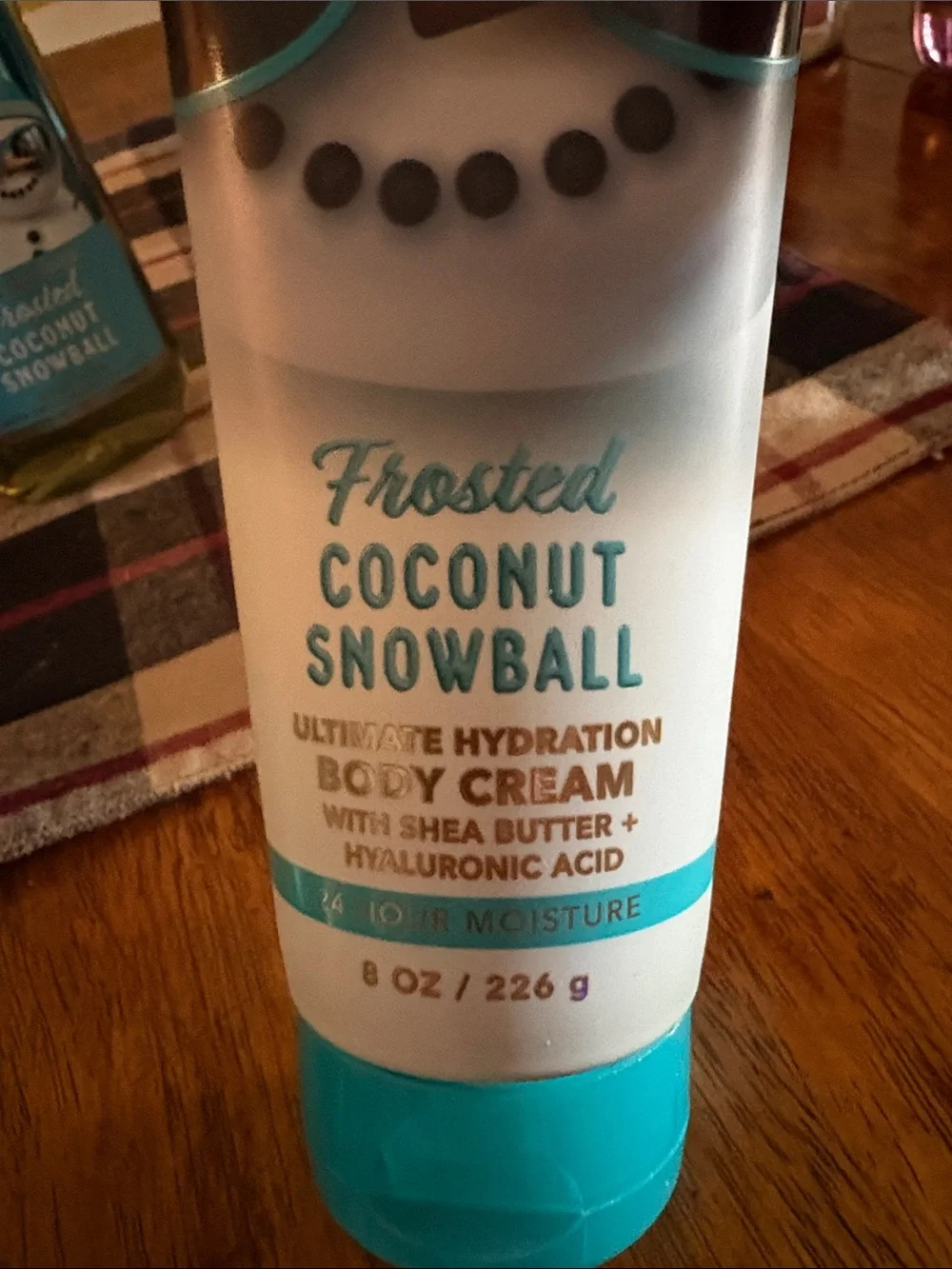 Nwt “Frosted Coconut Snowball” from B&B new summer seasons greetings